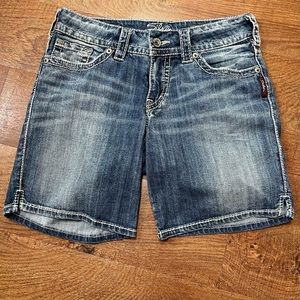 Silver Suki Short W28